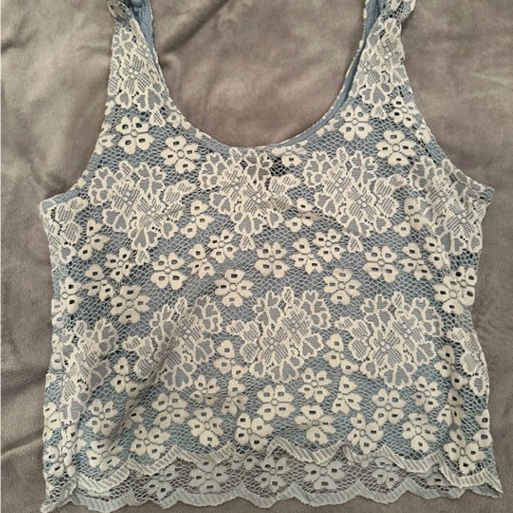 TOPSHOP Floral Top - Picture 2 of 4